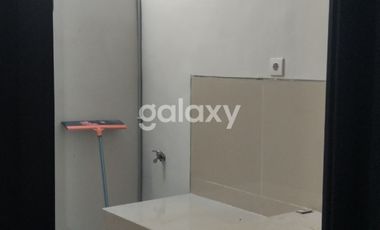 DiSEWAKAN RUMAH 2 LANTAI DEKAT TOL GUNUNGSARI SURABAYA