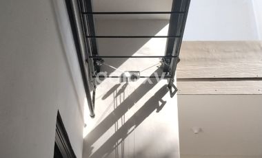 DiSEWAKAN RUMAH 2 LANTAI DEKAT TOL GUNUNGSARI SURABAYA