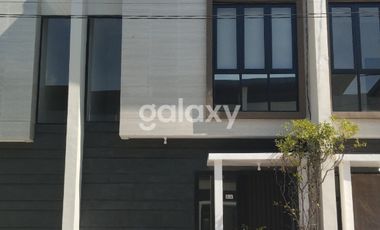 DiSEWAKAN RUMAH 2 LANTAI DEKAT TOL GUNUNGSARI SURABAYA