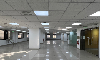 Oficina en Arriendo en Edificio Bandera 236 / Morandé