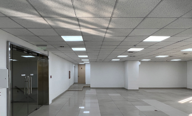 Oficina en Arriendo en Edificio Bandera 236 / Morandé