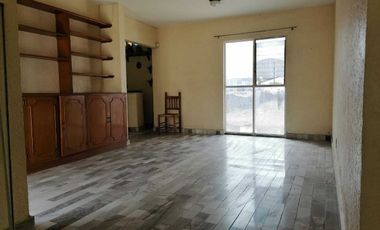 SE VENDE hermosa y amplia casa con uso comercial en el Polvorin de Cuernavaca