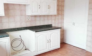 SE VENDE hermosa y amplia casa con uso comercial en el Polvorin de Cuernavaca