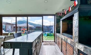 Santa Elena, en condominio, 3 dormitorios