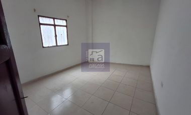 COD. 5976 - SE ARRIENDA CASA - BARRIO: GIRARDOT