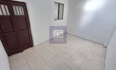 COD. 5976 - SE ARRIENDA CASA - BARRIO: GIRARDOT
