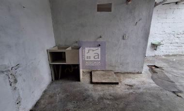 COD. 5976 - SE ARRIENDA CASA - BARRIO: GIRARDOT