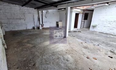 COD. 5976 - SE ARRIENDA CASA - BARRIO: GIRARDOT