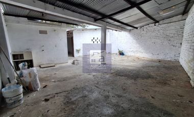 COD. 5976 - SE ARRIENDA CASA - BARRIO: GIRARDOT