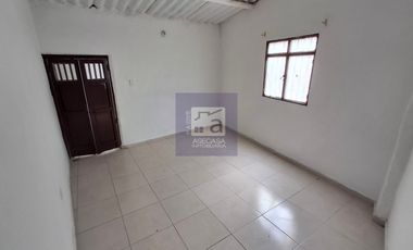 COD. 5976 - SE ARRIENDA CASA - BARRIO: GIRARDOT