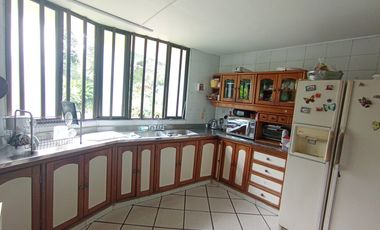 VENTA O PERMUTA DE CASA CONJUNTO CERRADO SECTOR MENZULY (FLORIDABLANCA). Cod V12904