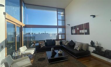 Casa en venta de 5 dorm. en Concón