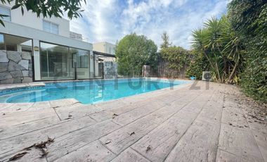 ARRIENDO HERMOSA PROPIEDAD EN SANTA ELENA CHICUREO NORTE