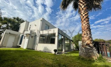 ARRIENDO HERMOSA PROPIEDAD EN SANTA ELENA CHICUREO NORTE