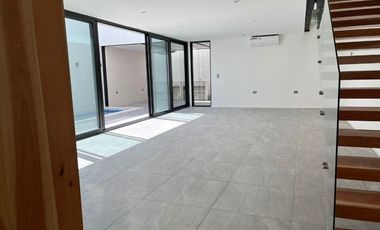 Hermosa casa en renta con alberca