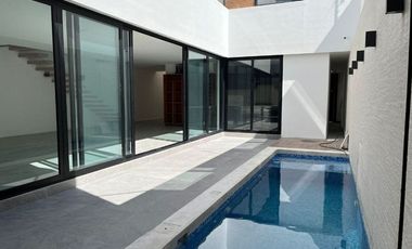 Hermosa casa en renta con alberca