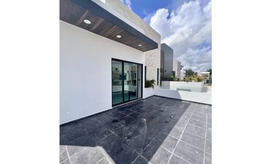Hermosa casa en Residencial Aqua. Cancun, Quintana Roo