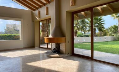 RENTA DE CASA EN PRADO LARGO