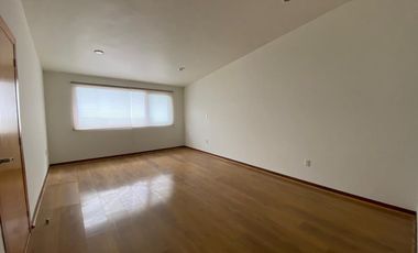 RENTA DE CASA EN PRADO LARGO