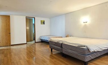 Oportunidad Depto 3D + Sala de star + 2 Servicios, Amoblado