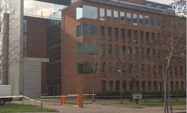 Oficina en arriendo en Santiago, Huechuraba