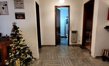 Casa PH en venta en Lanus Este