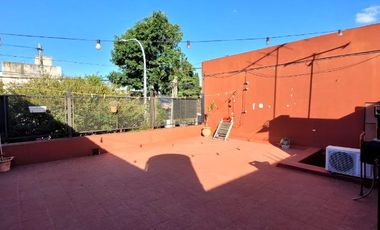 Casa PH en venta en Lanus Este