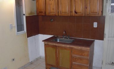 EXCELENTE PH 2 AMBIENTES CON ENTRADA DE AUTO Y PATIO