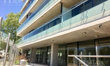 Venta Departamento 4 ambientes vista al Río en Olivos Con Cochera