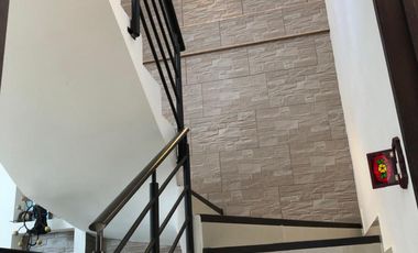 casa en venta en la mesa. Cod V31