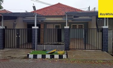 Dijual Rumah di Jl Barata Jaya, Surabaya