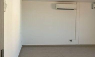 oficina en arriendo en los alamos. Cod A125201