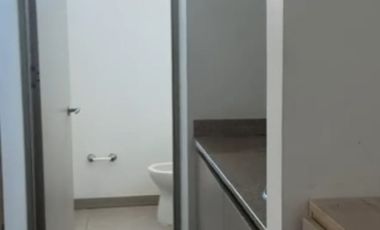 oficina en arriendo en los alamos. Cod A125201