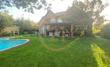 ARRIENDO CASA EN CONDOMINIO LOS TRAPENSES