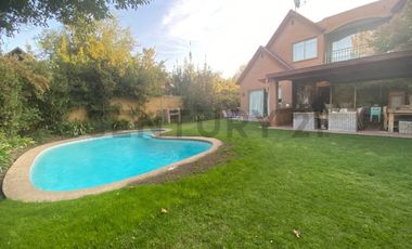 ARRIENDO CASA EN CONDOMINIO LOS TRAPENSES