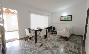 casa en venta en montebello 1. Cod V29321