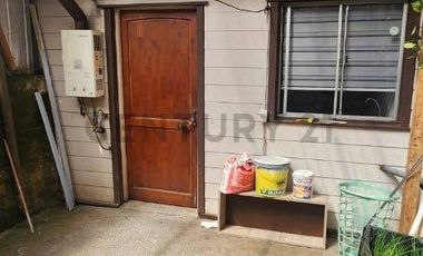 Cómoda casa , dos dormitorios, a pasos de Avenida Pedro de Valdivia