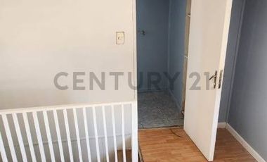 Cómoda casa , dos dormitorios, a pasos de Avenida Pedro de Valdivia