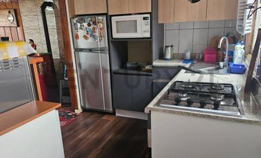 Cómoda casa , dos dormitorios, a pasos de Avenida Pedro de Valdivia