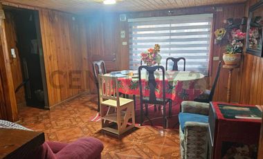 Cómoda casa , dos dormitorios, a pasos de Avenida Pedro de Valdivia