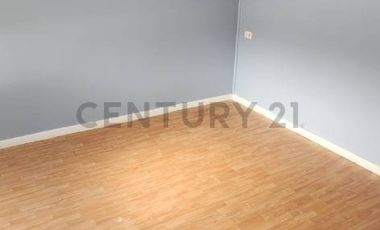 Cómoda casa , dos dormitorios, a pasos de Avenida Pedro de Valdivia