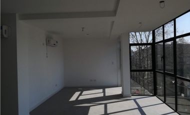LUMINOSA OFICINA - PLAZA MITRE