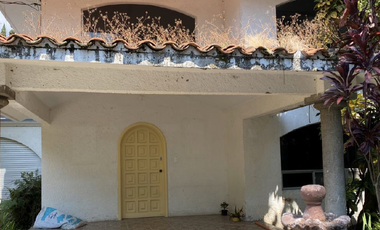 RENTO ESPACIOS PARA OFICINAS O CONSULTORIOS, DIFERENTES METRAJES Y PRECIOS