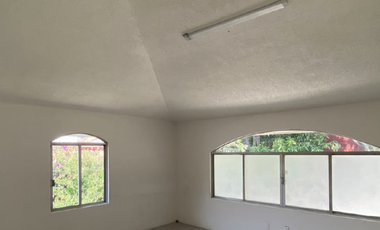 RENTO ESPACIOS PARA OFICINAS O CONSULTORIOS, DIFERENTES METRAJES Y PRECIOS