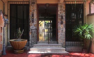 Renta de Bonita Casa en fraccionamiento Costa Azul