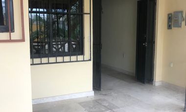 Renta de Bonita Casa en fraccionamiento Costa Azul