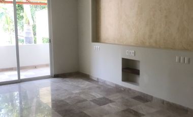 Renta de Bonita Casa en fraccionamiento Costa Azul