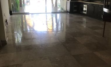 Renta de Bonita Casa en fraccionamiento Costa Azul
