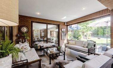 Exquisita casa impecable 6 dorm. en Golf de Manquehue