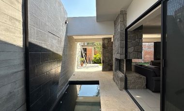 Moderna Casa Nueva Univel,  Privada en Jiutepec